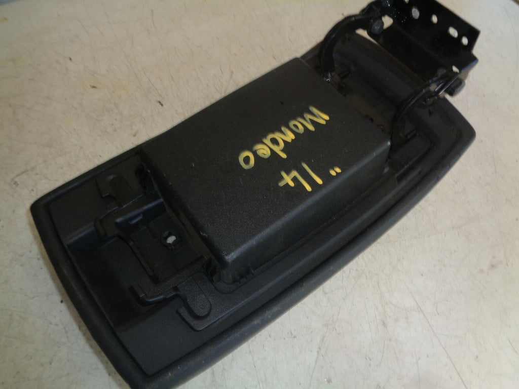 FORD MONDEO MK4 2014 CEMTRE CONSOLE LEATHER ARMREST BLACK