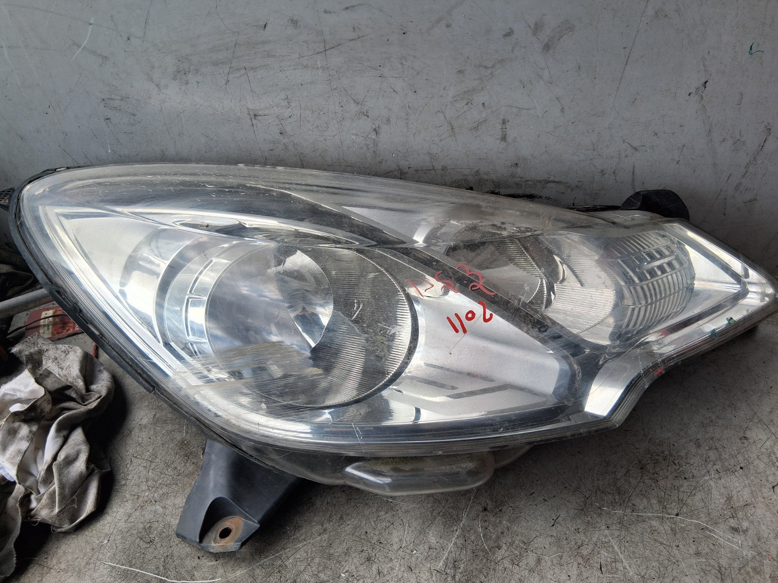 CITROEN DS3 2014 OSF DRIVER SIDE FRONT RIGHT HEADLIGHT 085521134R