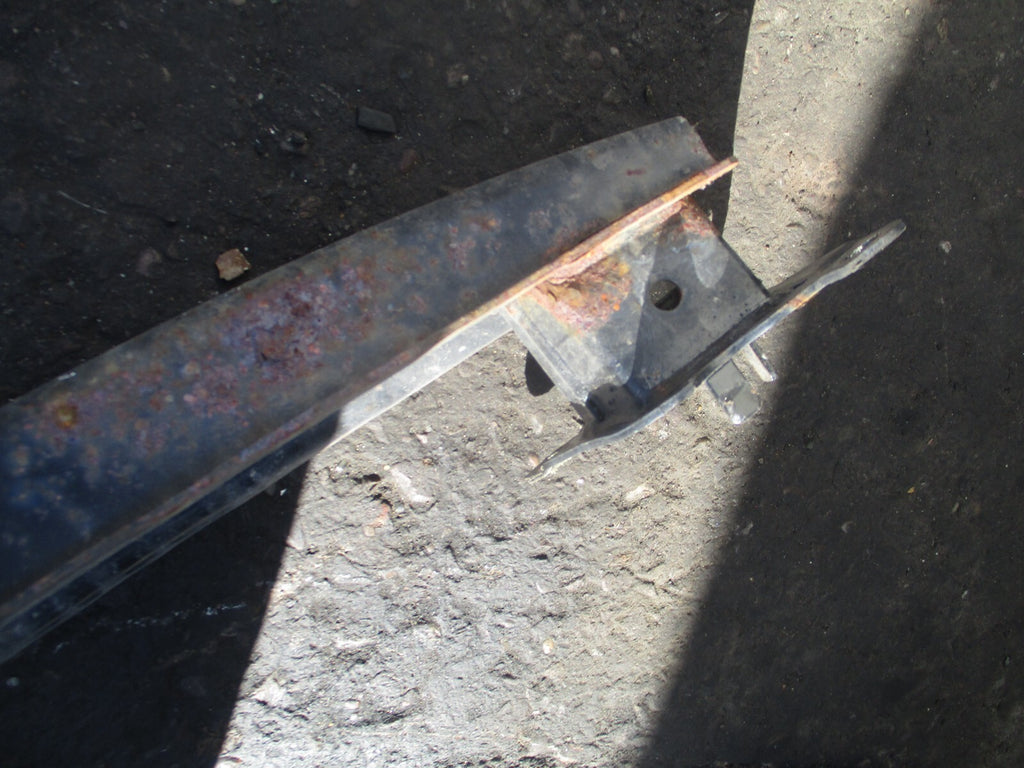 VW VOLKSWAGEN GOLF MK5 2005 REAR BUMPER REINFORCEMENT CRASH BAR