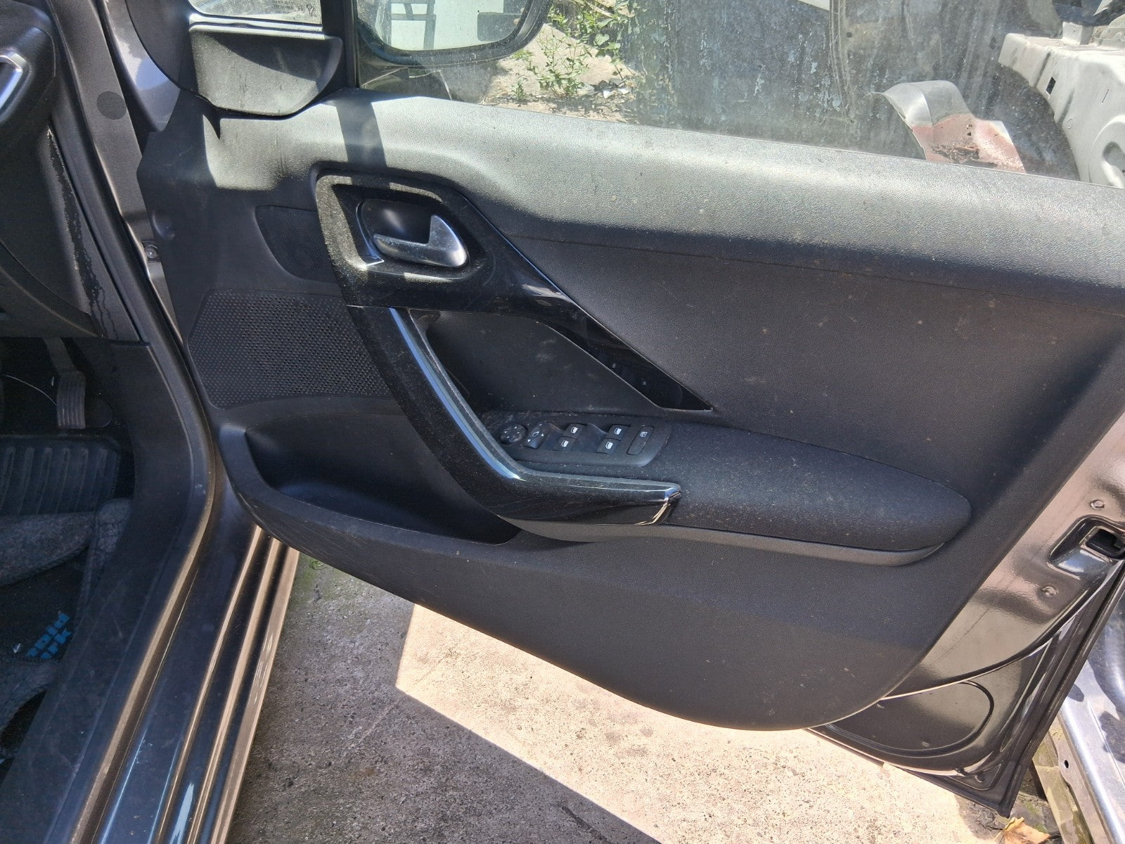 2019 PEUGEOT 208 MK1 OSF DRIVER SIDE FRONT RIGHT DOOR CARD
