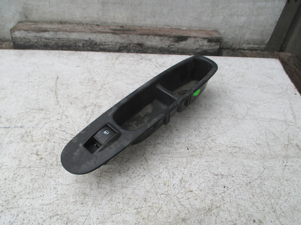 FIAT PUNTO 2015 EVO MK3 3 DOOR NSF PASSENGER DOOR WINDOW SWITCH