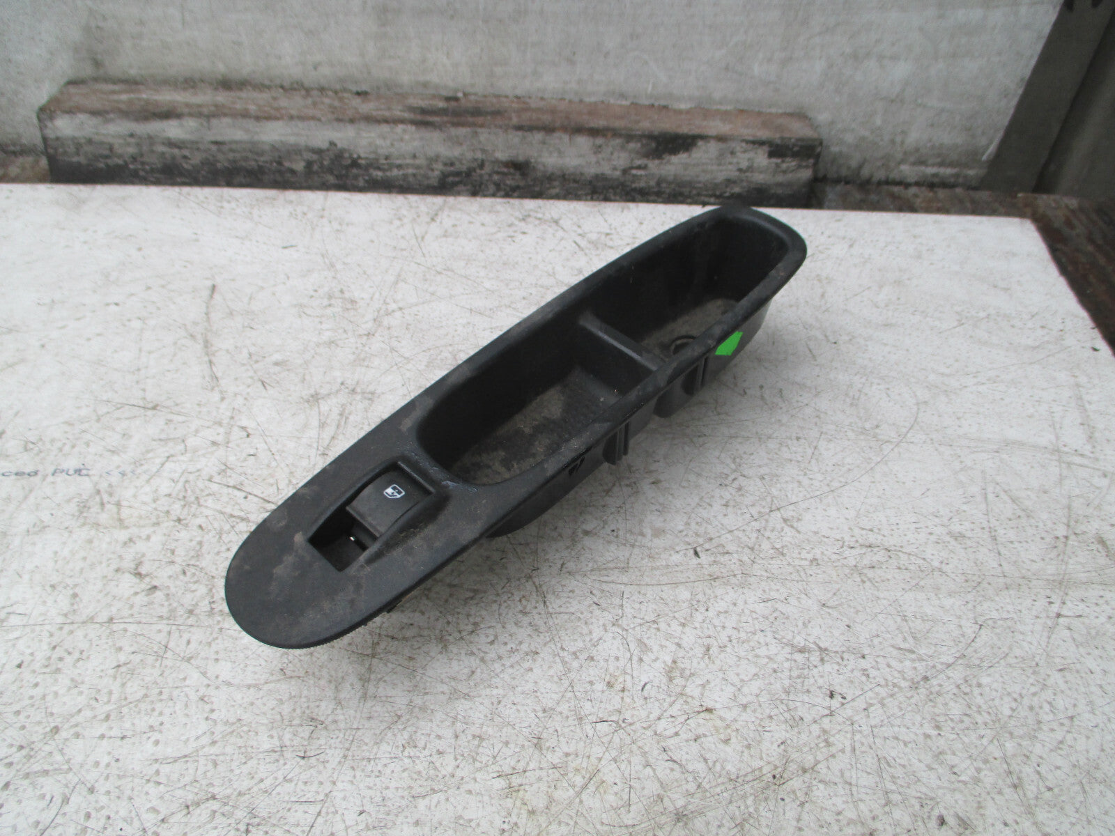 FIAT PUNTO 2015 EVO MK3 3 DOOR NSF PASSENGER DOOR WINDOW SWITCH