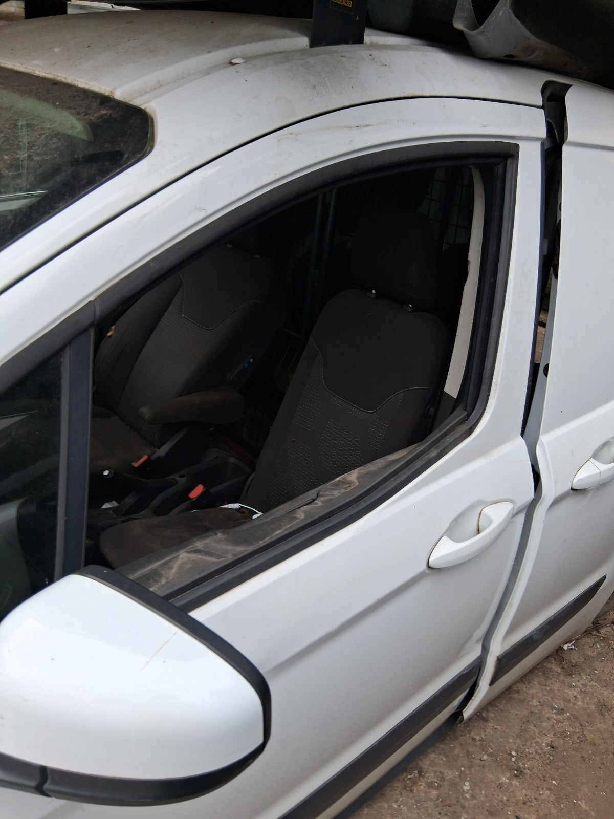 2015 FORD TRANSIT COURIER MK1 NSF PASSENGER FRONT MAIN WINDOW GLASS