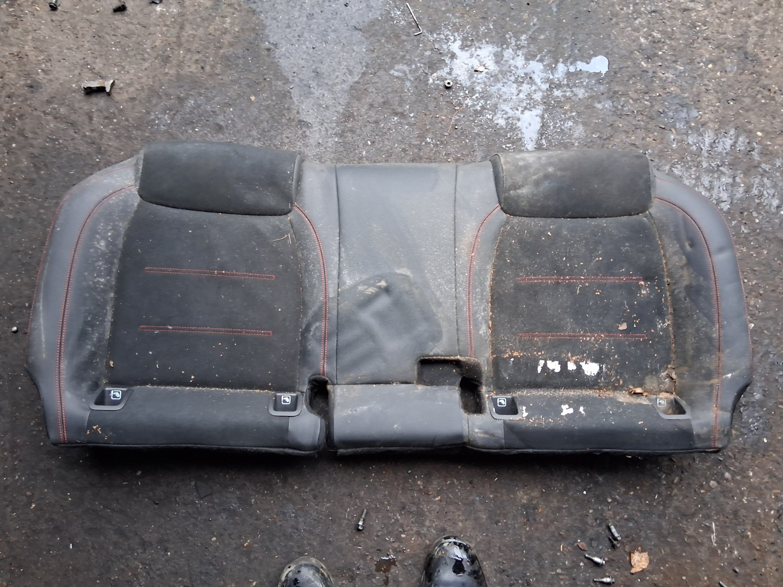 2021 MERCEDES A CLASS SALOON V177 REAR SEAT COMPLETE LEATHER SEAT BASE