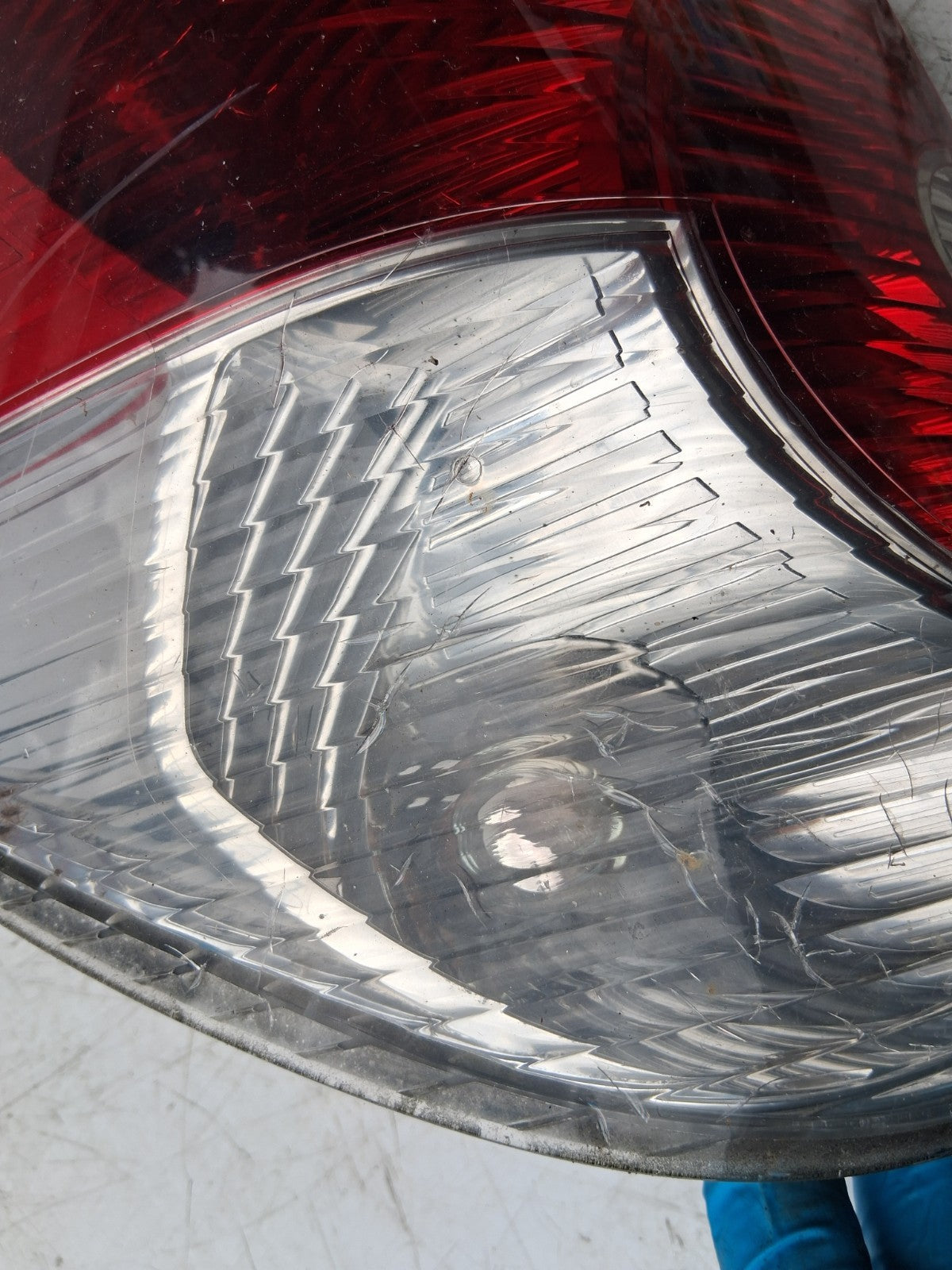 2004 BMW X3 E83 OSR DRIVER SIDE REAR TAIL LIGHT LAMP 3414400