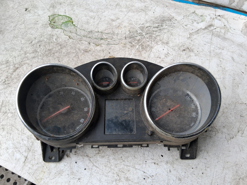 VAUXHALL ASTRA J 2013 1.6 DIESEL SPEEDO SPEEDOMETER INSTRUMENT CLUSTER 13460586