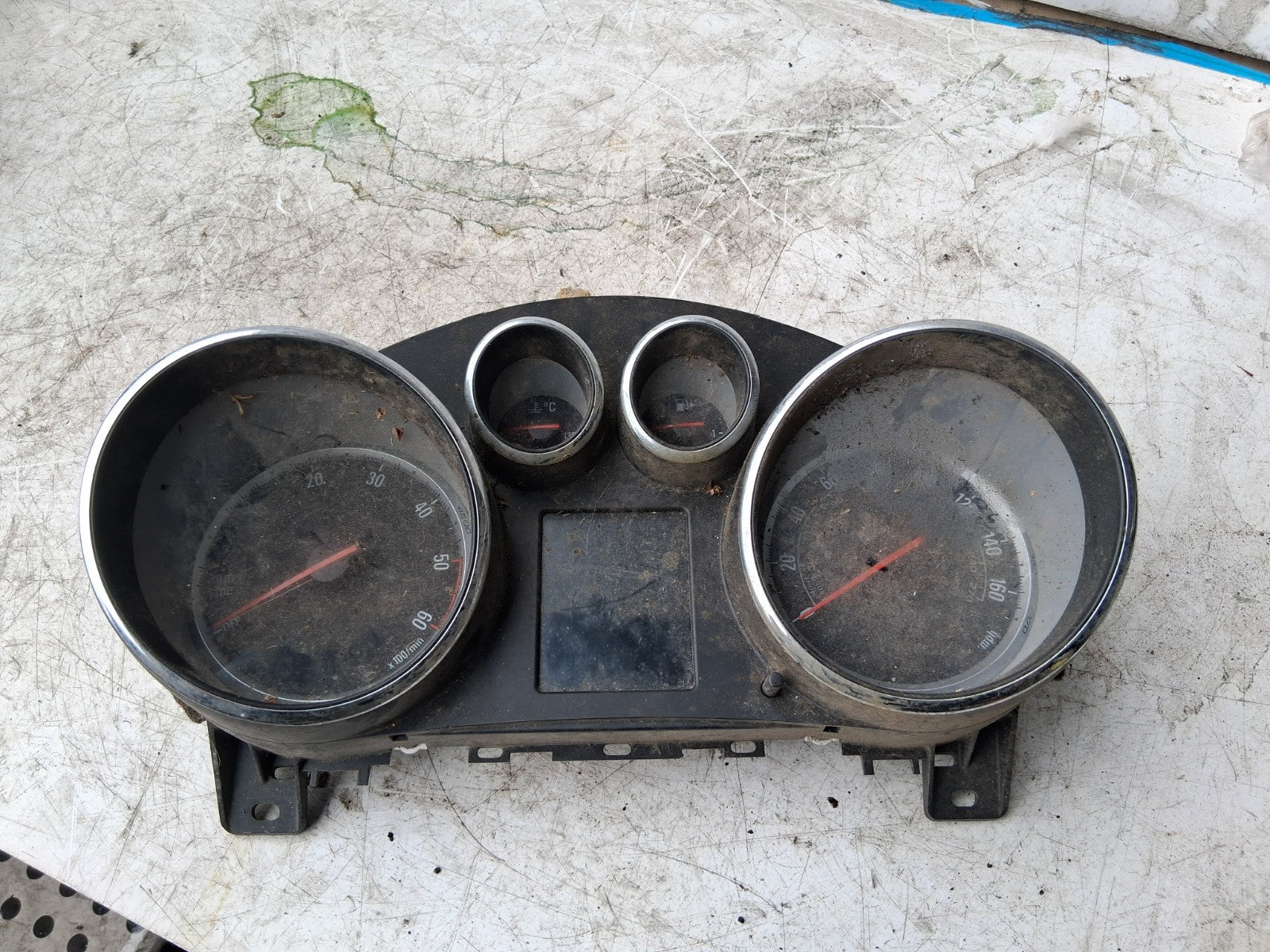VAUXHALL ASTRA J 2013 1.6 DIESEL SPEEDO SPEEDOMETER INSTRUMENT CLUSTER 13460586
