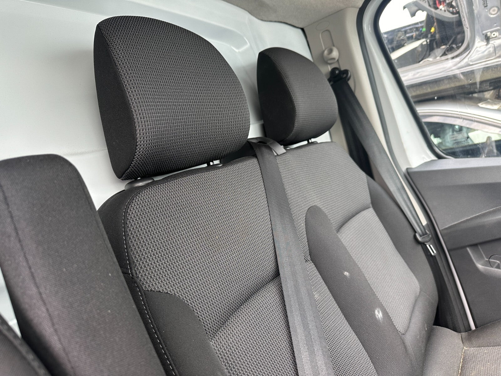 2023 RENAULT TRAFIC X82 NS PASSENGER SIDE FRONT SEAT BENCH SEAT FACELIFT