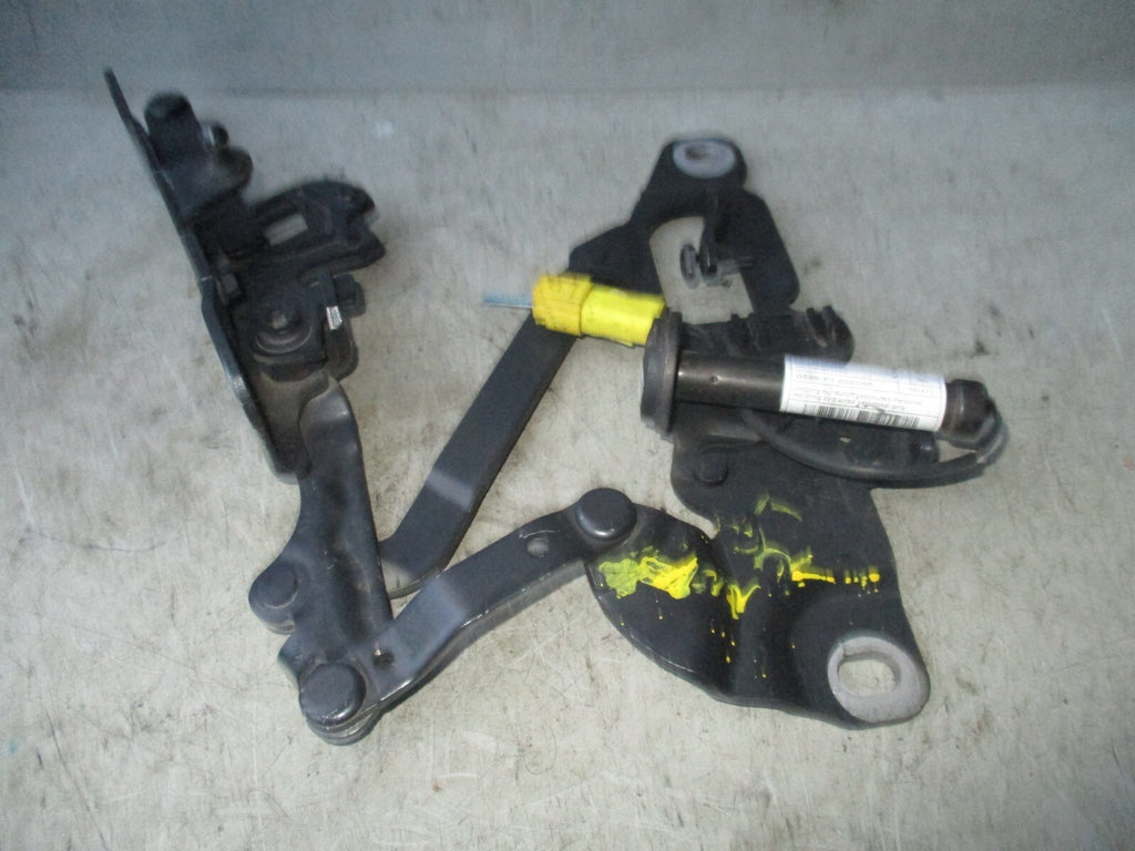 BMW 5 SERIES 2011 F10 LEFT PASSENGER SIDE BONNET HINGE 7249887