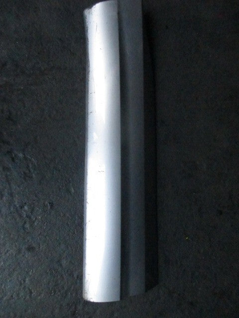 2023 VAUXHALL GRANDLAND NSF PASSENGER SIDE LEFT FRONT DOOR TRIM MOLDING 120972A1