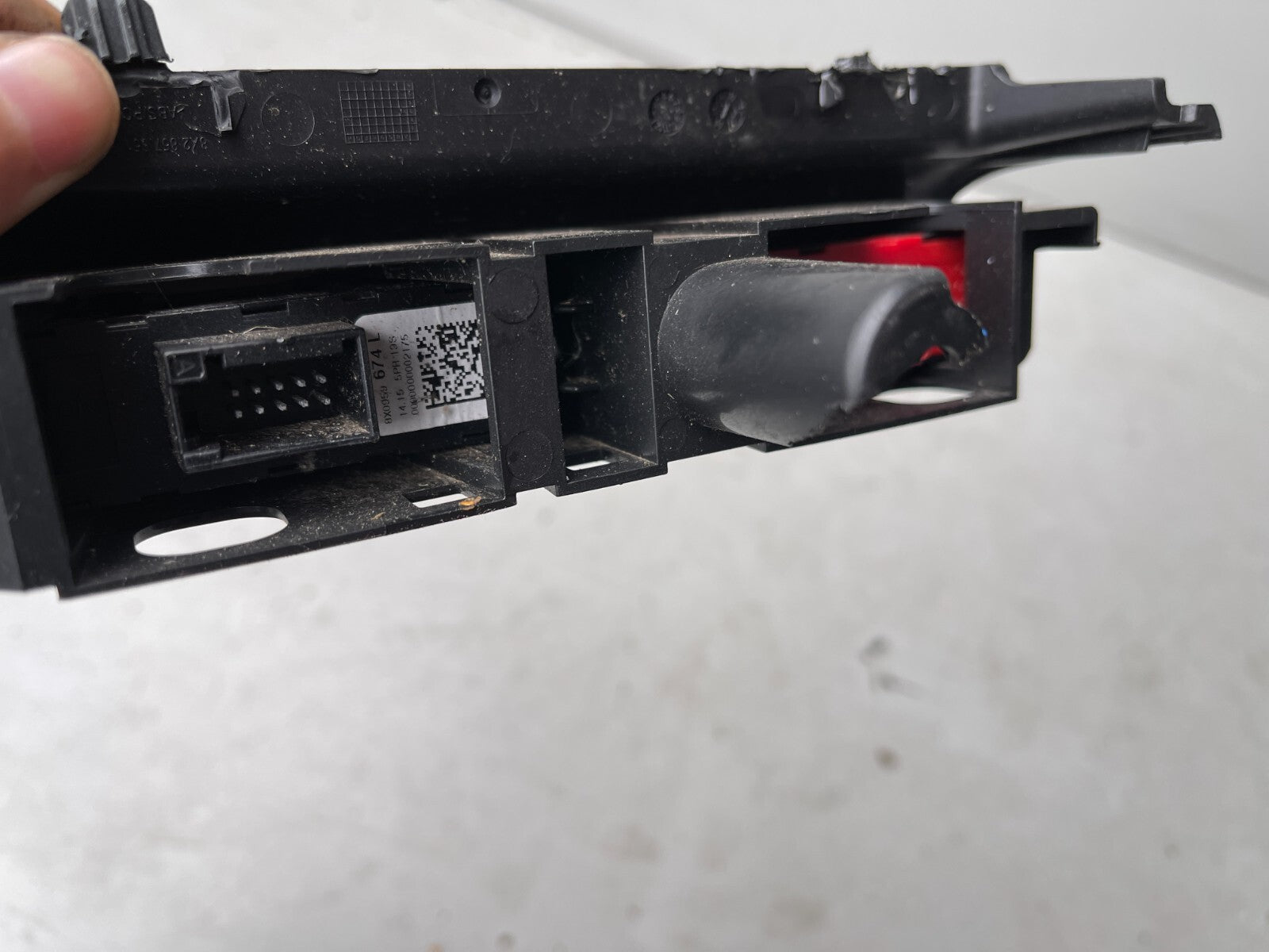 AUDI A1 HEATED SEATS SWITCH PAIR 8X0959673