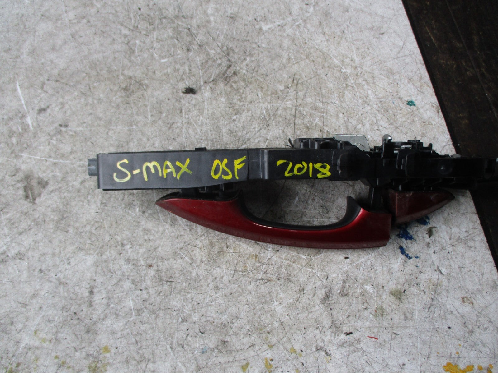 FORD S-MAX 2018 OSF DRIVER SIDE EXTERNAL DOOR HANDLE  IN  DARK RED