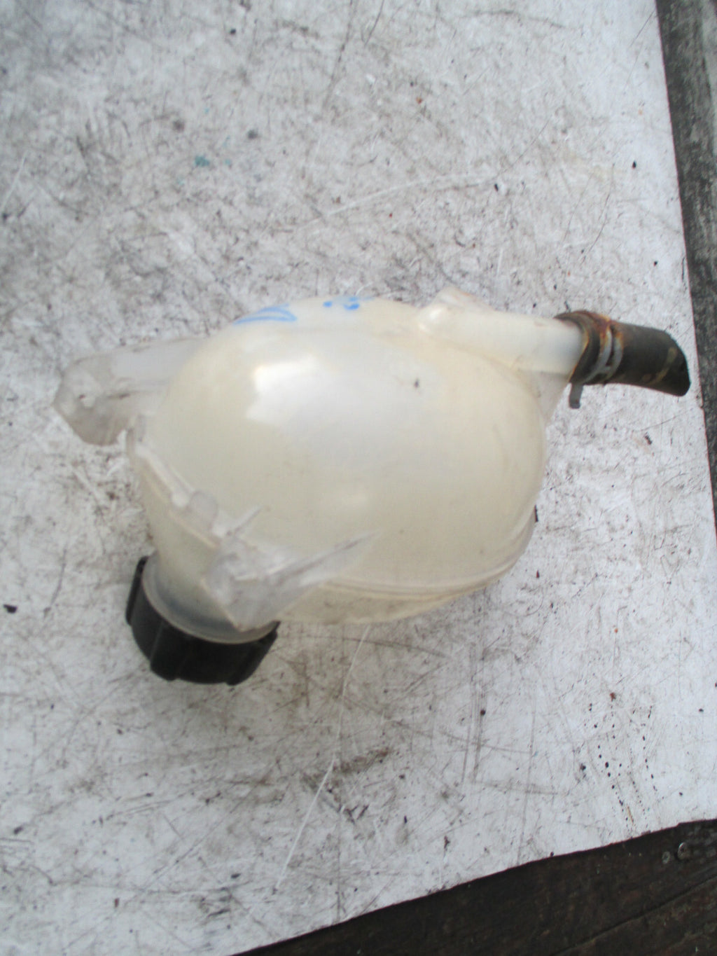 DACIA DUSTER 2016 COOLANT TANK RESERVOIR 217107259R