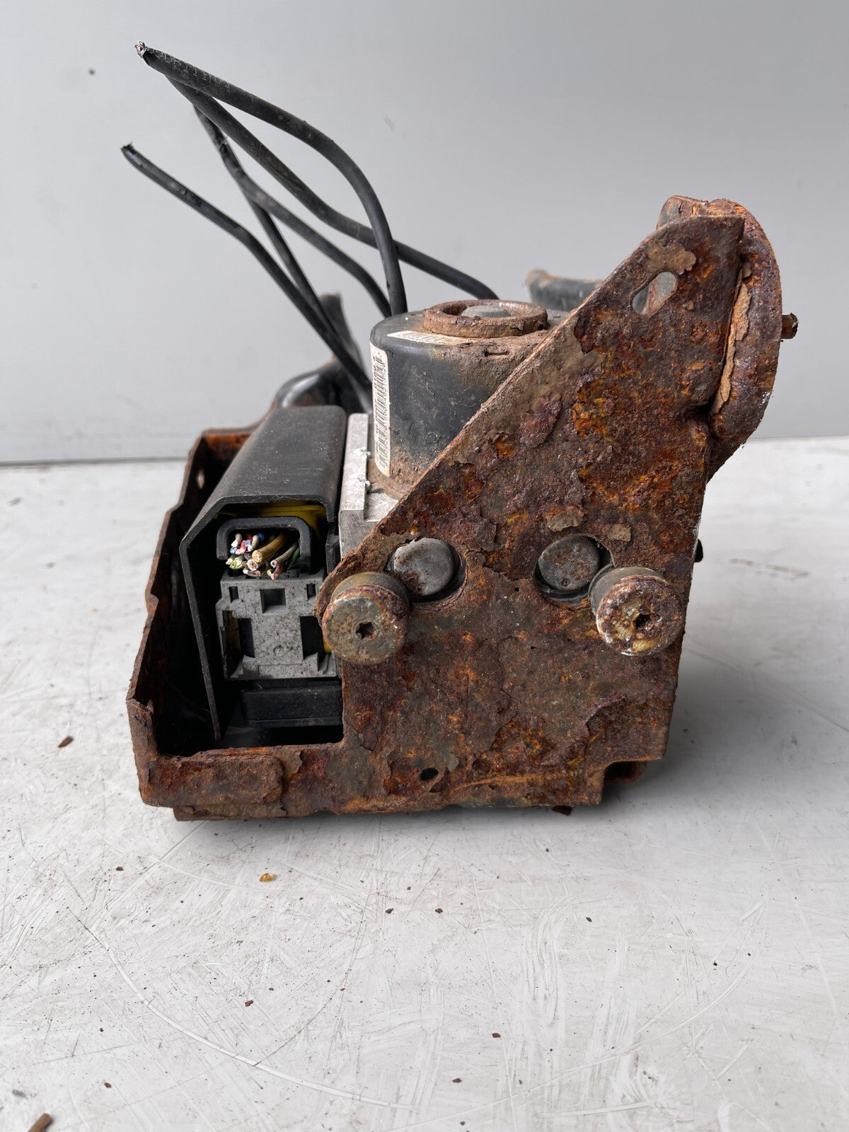 2000 CITROEN C3 PICASSO ABS PUMP MODULATOR 9665370480
