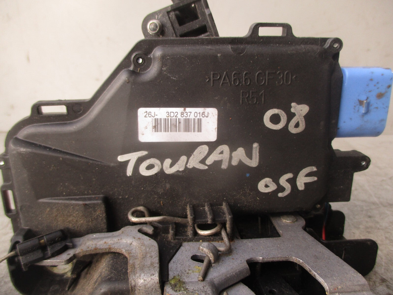 2008 VOLKSWAGEN TOURAN MK1 OSF DRIVER SIDE FRONT RIGHT DOOR LOCK 3D2837016J
