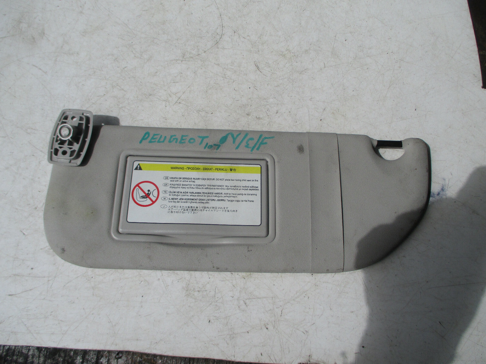 PEUGEOT 107 2012 NSF PASSENGER SIDE FRONT SUN SHADE VISOR MIRROR GREY