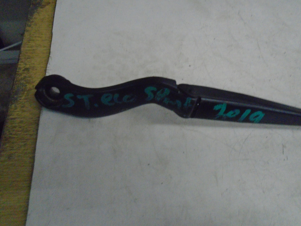FORD ECO SPORT 2019 MK2 FRONT WINDSCREEN WIPER ARM CN1517527