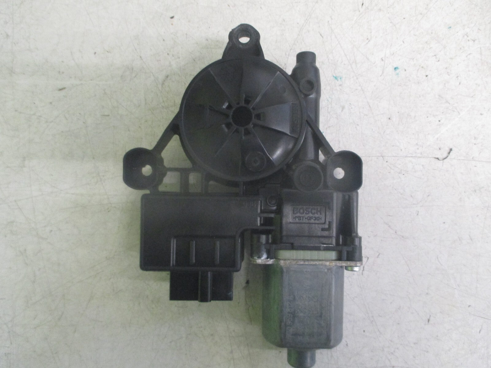 VW VOLKSWAGEN TIGUAN MK2 2016 OSR DRIVER SIDE REAR WINDOW MOTOR 5Q0959812A