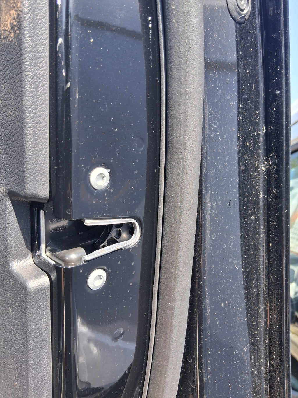 2023 MERCEDES BENZ A CLASS AMG W177 OSF DRIVER SIDE FRONT DOOR LOCK MECHANISM