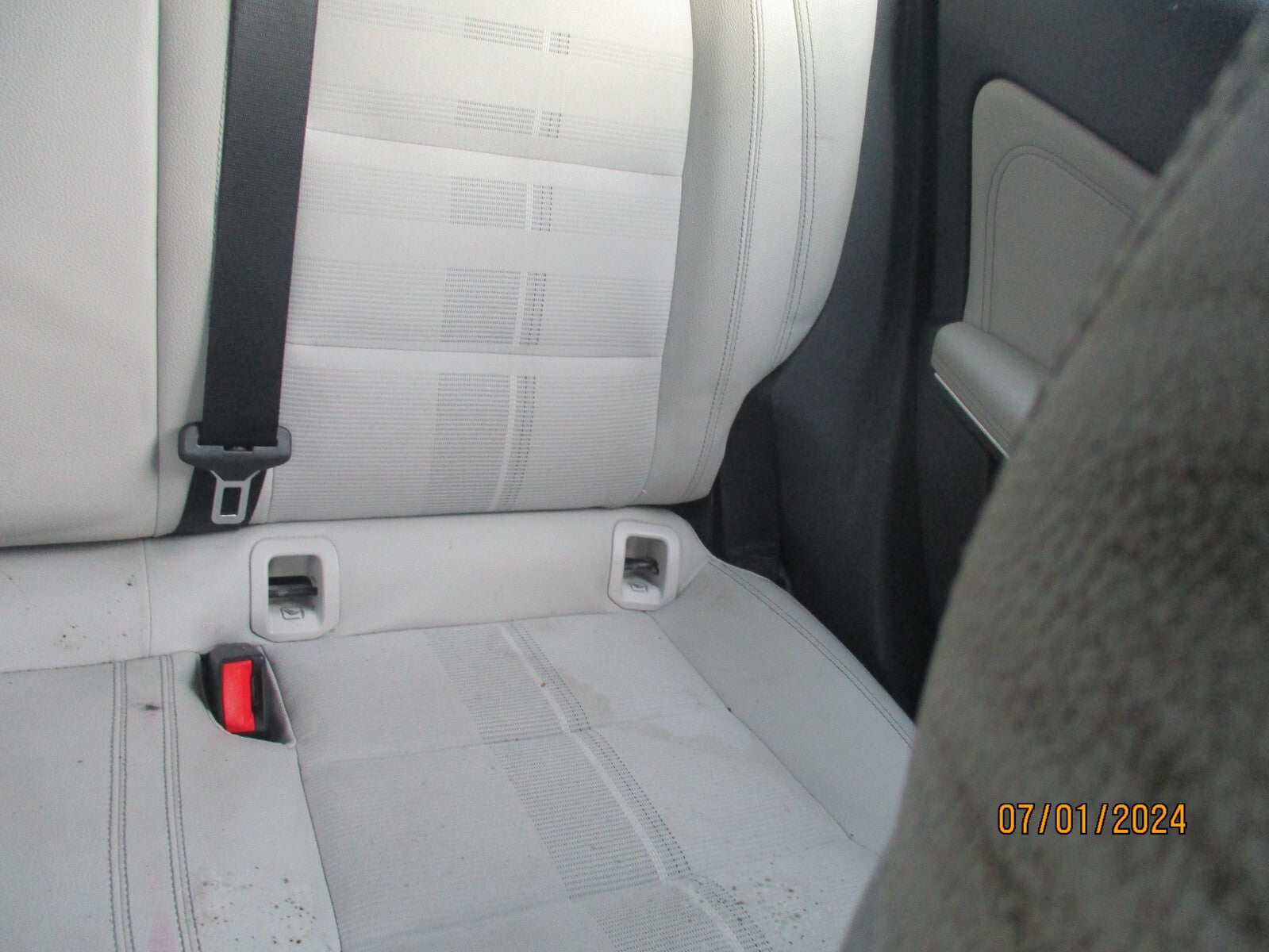 MERCEDES BENZ CLA 2016 C117 REAR COMPLETE SEATS BACK & BASE CREAM HALF LEATHER