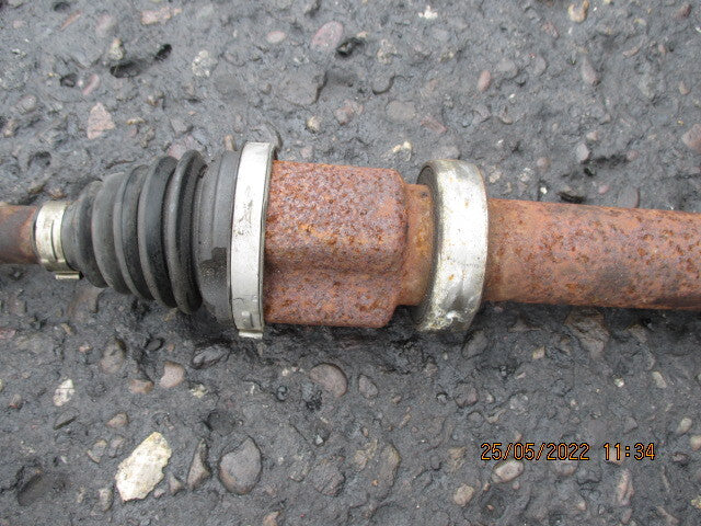 FORD FIESTA MK7 2017 1.2 PETROL OSF DRIVER SIDE FRONT DRIVESHAFT 8V513B436AAF