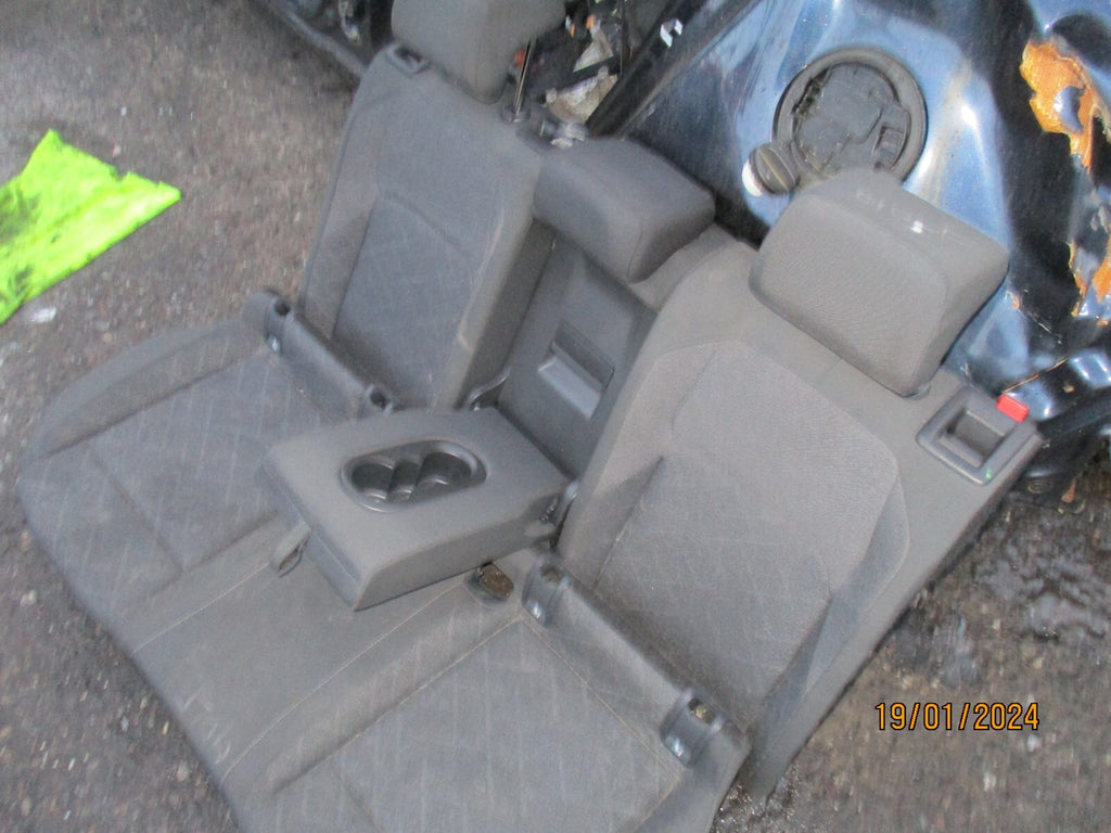 2023 VW VOLKSWAGEN GOLF MK8 ESTATE REAR COMPLETE SEAT BASE & BENCH FABRIC