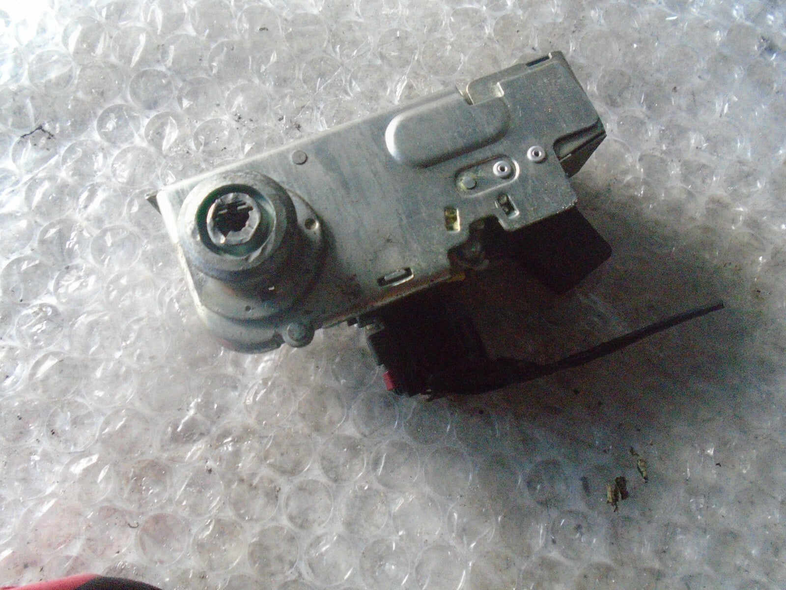 FORD TRANSIT 2011 MK7 OSF FRONT DRIVER SIDE DOOR LOCK MECHANISM YC1AV21812