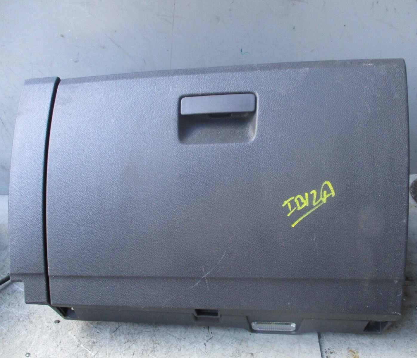 SEAT IBIZA FR 2020 GLOVEBOX GLOVE BOX STORAGE COMPARTMENT