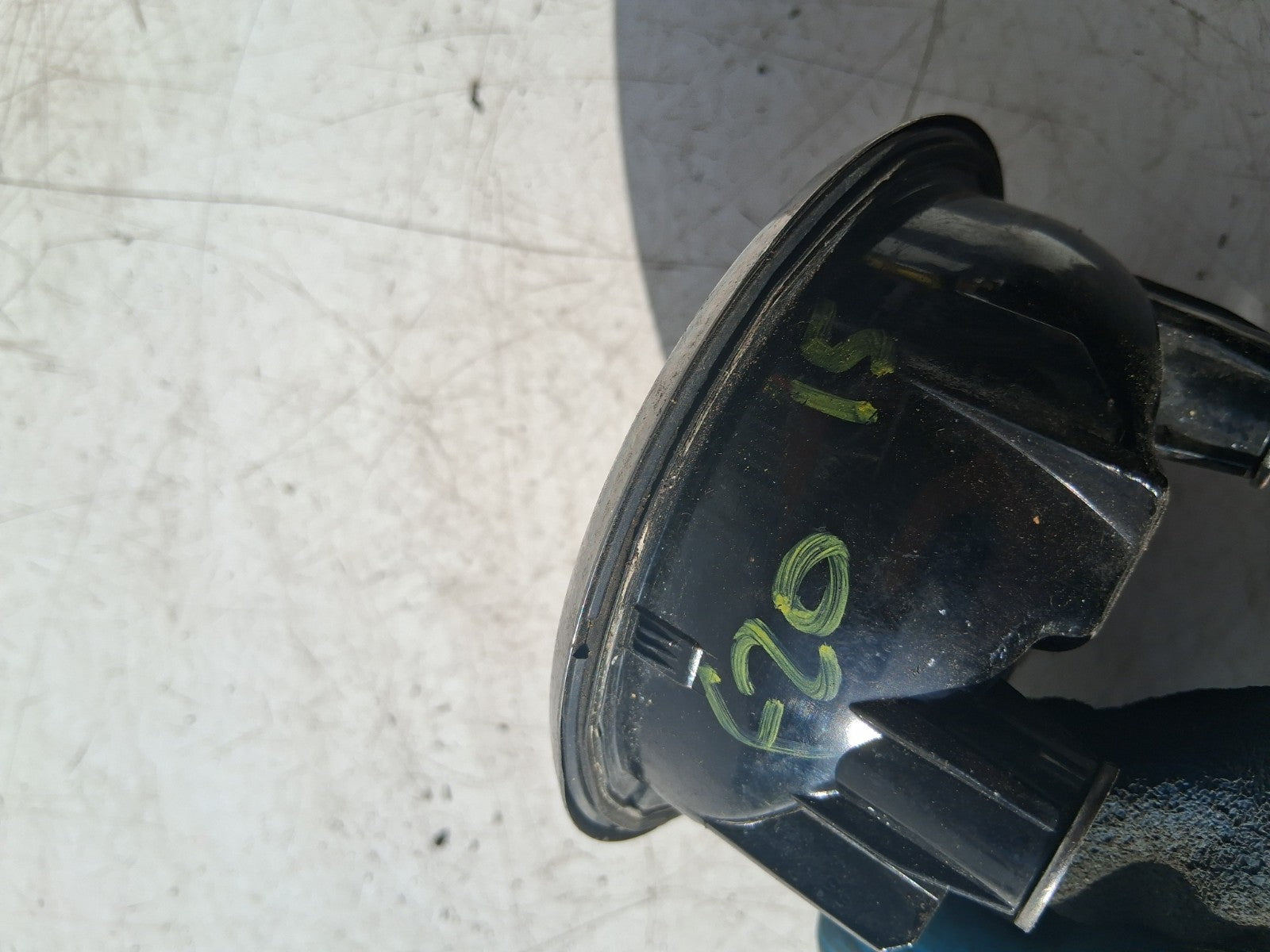 2022 BMW 2 SERIES F44 TAILGATE RELEASE HANDLE EMBLEM 7248535