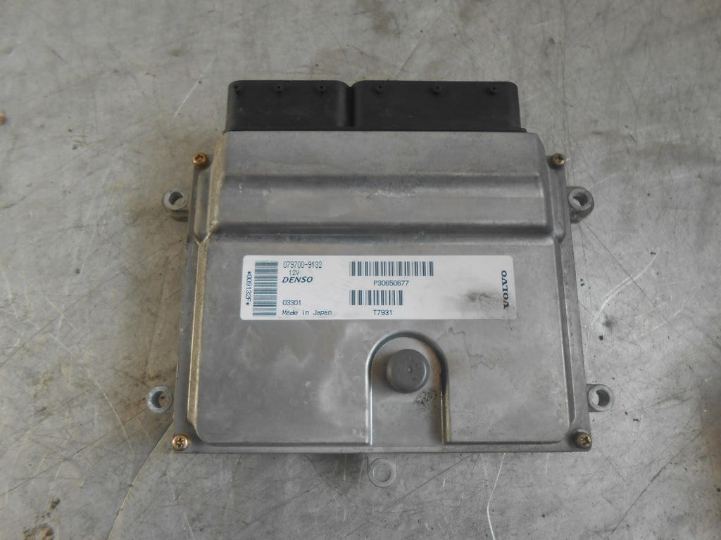 VOLVO S40 MK2 V50 C70 MK2 2.4 (B5244S5) ENGINE CONTROL UNIT ECU P30650677