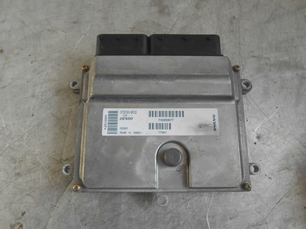 VOLVO S40 MK2 V50 C70 MK2 2.4 (B5244S5) ENGINE CONTROL UNIT ECU P30650677