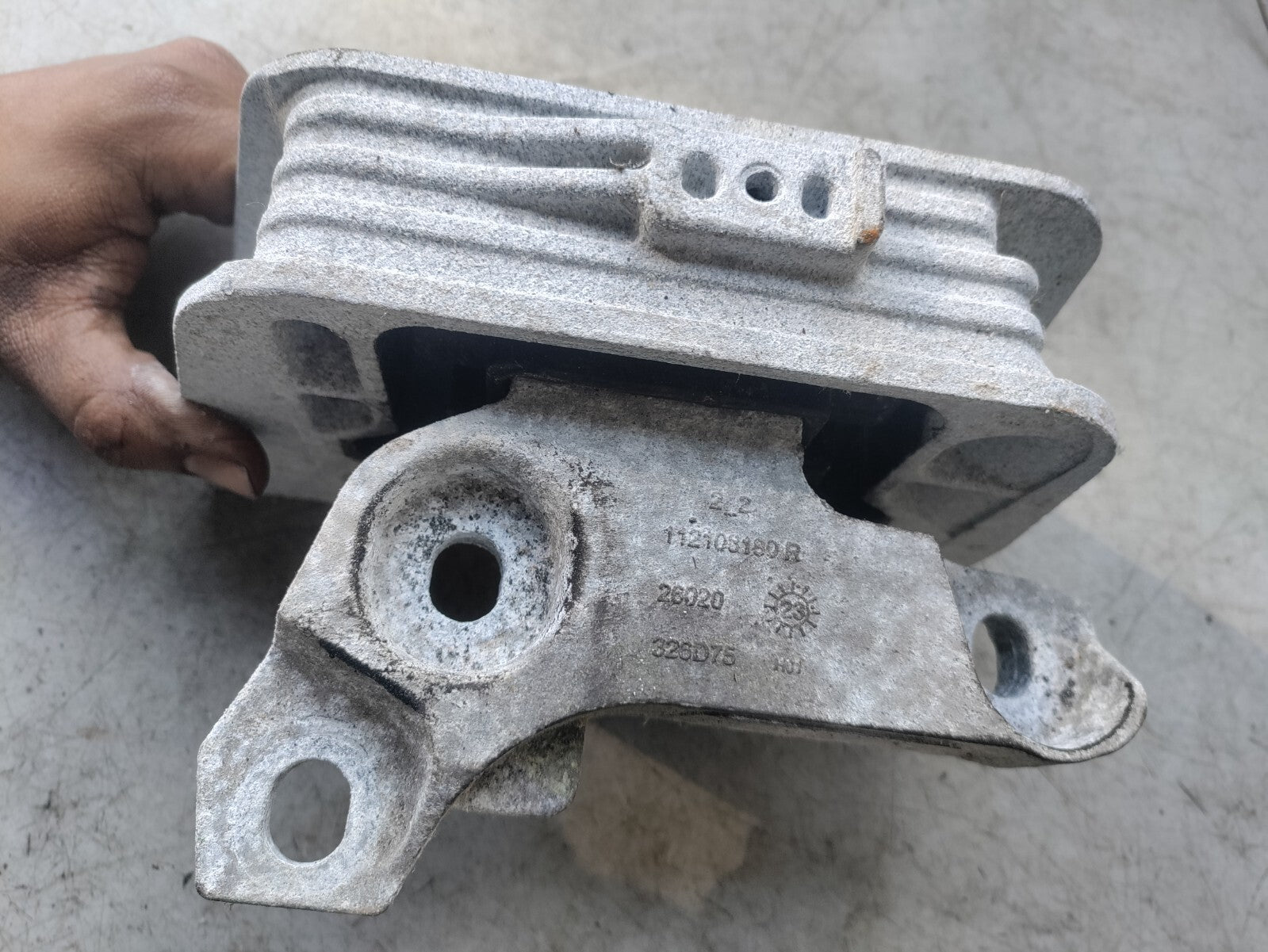 2023 VAUXHALL MOVANO C MK3 2.2 DIESEL ENGINE MOUNT 112103180R