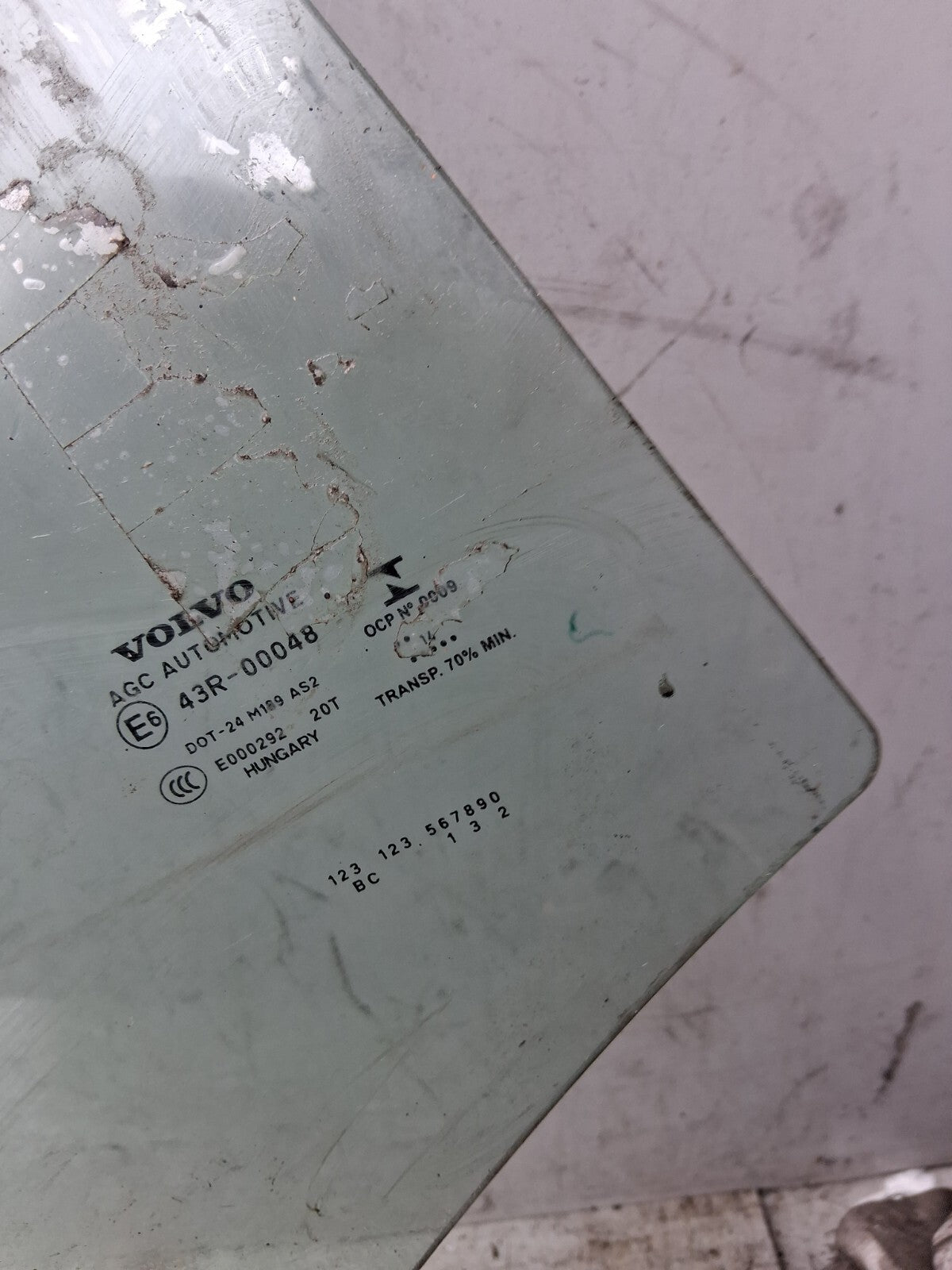 2015 VOLVO V40 NSR PASSENGER SIDE REAR LEFT WINDOW GLASS 43R00049