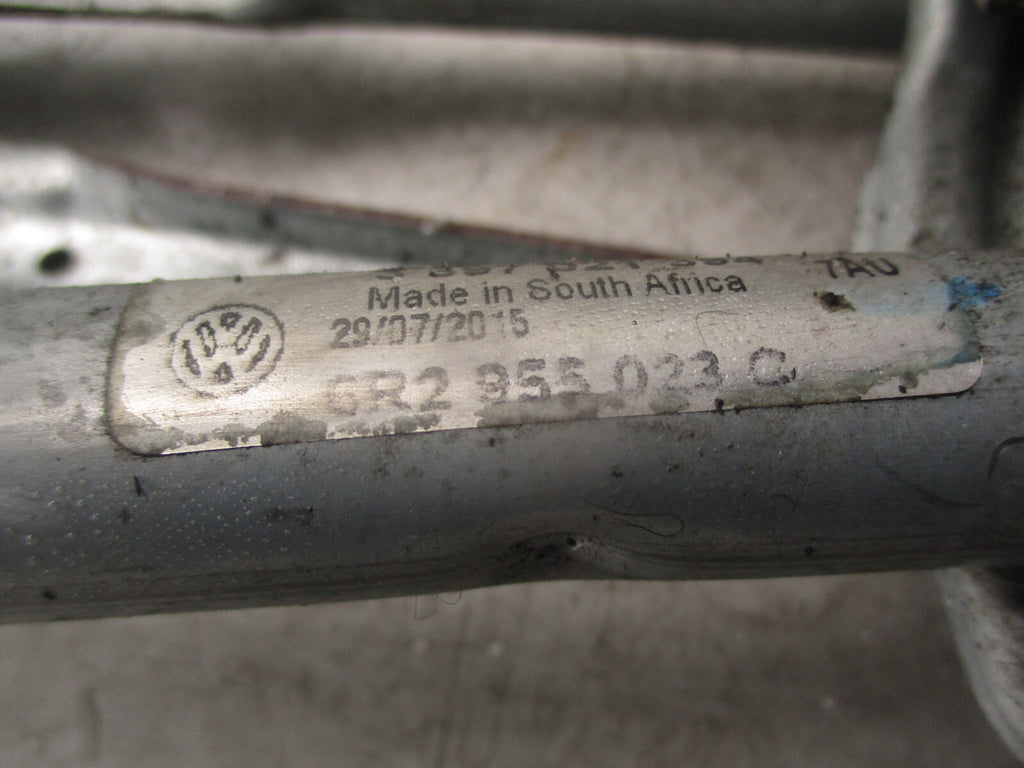 2016 VOLKSWAGEN POLO MK5 FRONT WINDSCREEN WIPER MOTOR & LINKAGE 6R2955023C