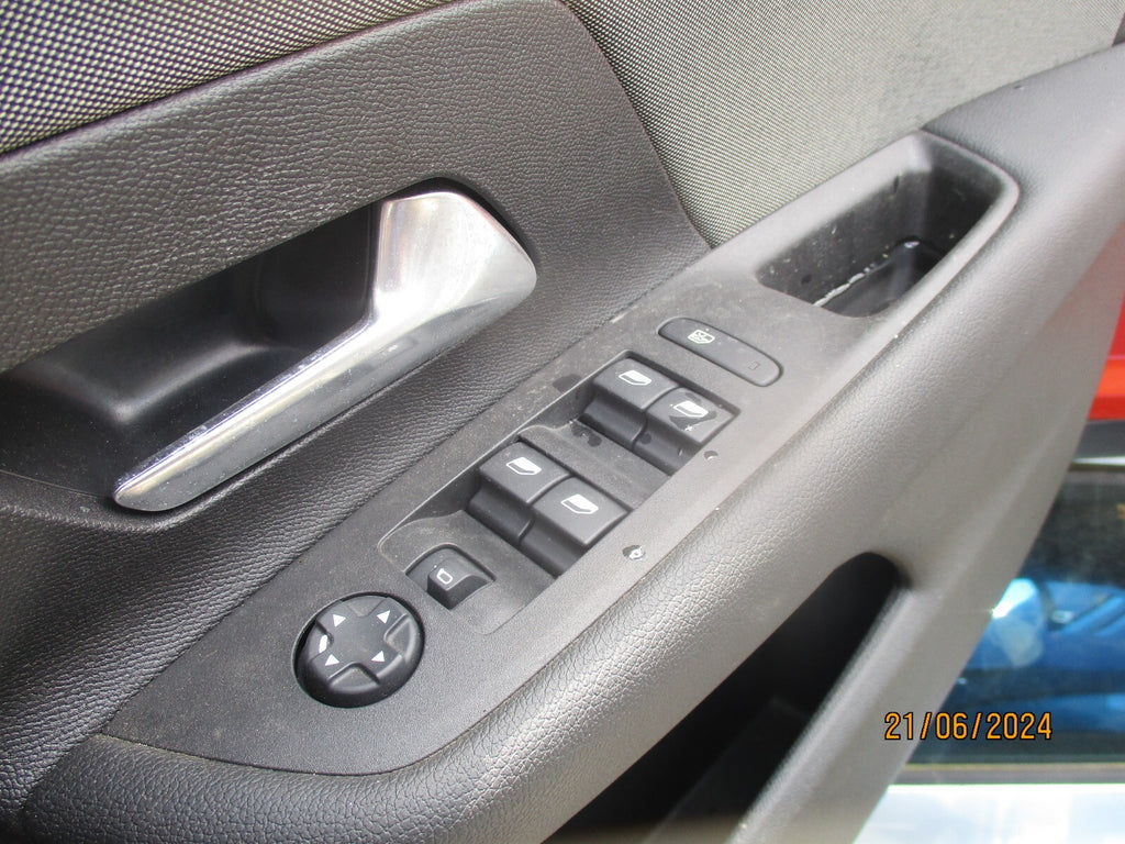 VAUXHALL MOKKA B MK2 2022 OSF DRIVER SIDE FRONT WINDOW CONTROL SWITCH