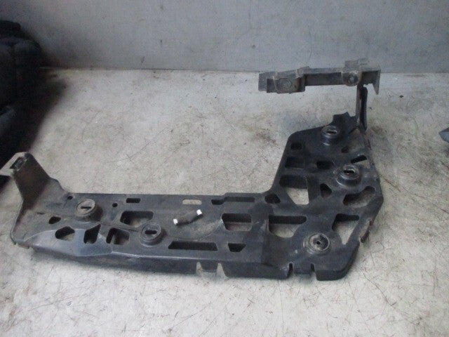 2022 VW VOLKSWAGEN CRAFTER REAR BUMPER BRACKET 7C0807823