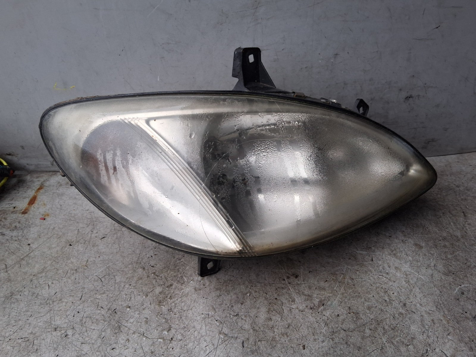 2007 MERCEDES BENZ VITO W639 OSF DRIVER SIDE FRONT RIGHT HEADLIGHT 24670400