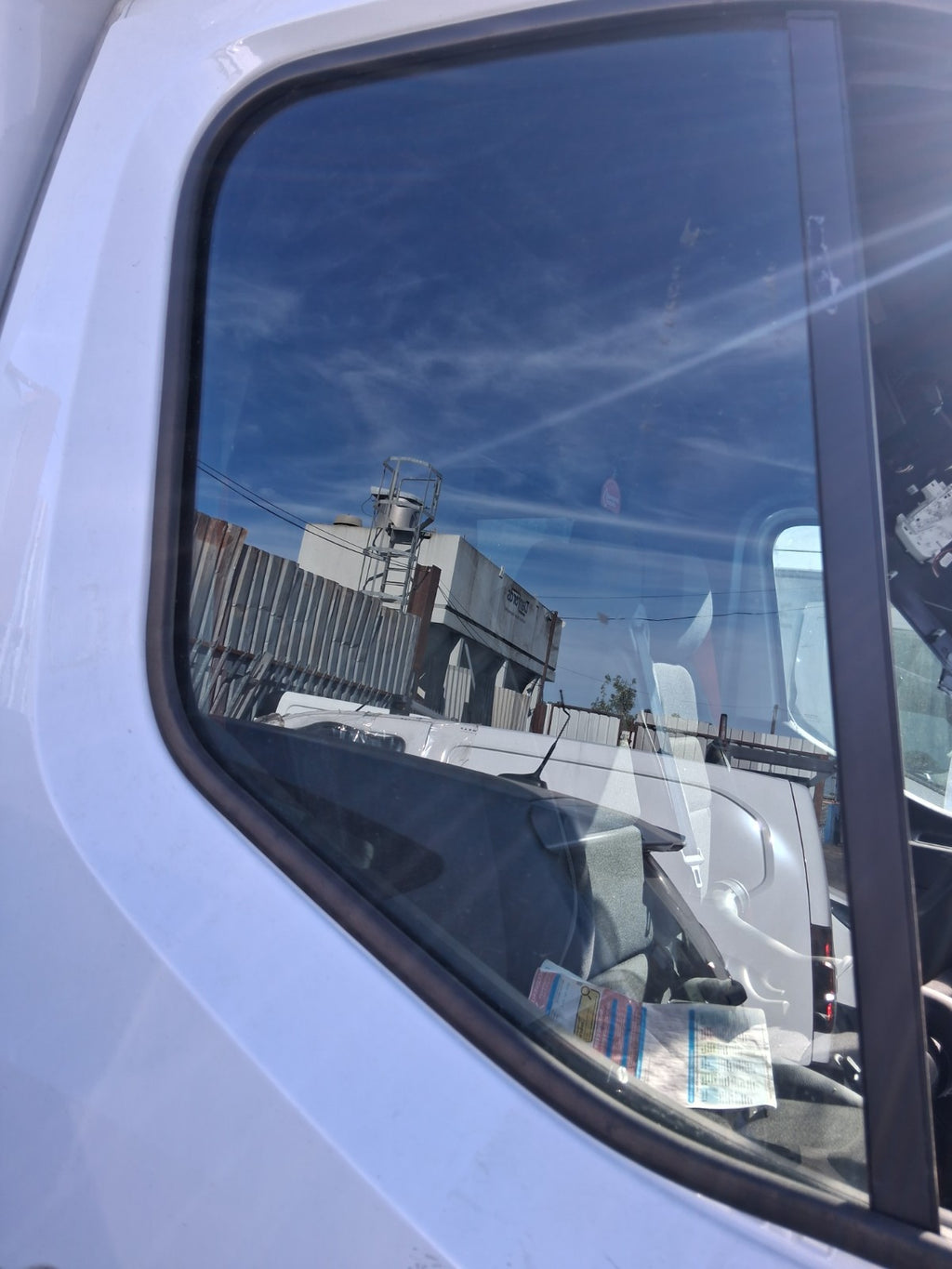 2025 RENAULT MASTER MK4 OSF DRIVER SIDE FRONT MAIN WINDOW GLASS