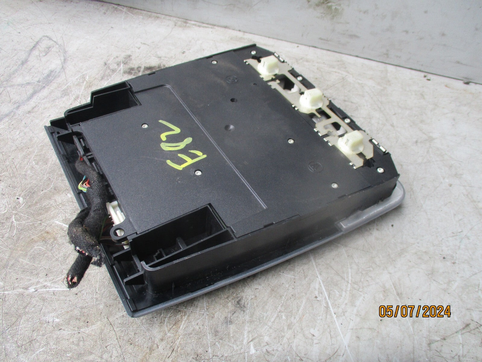 BMW 1 SERIES E82 2009 FRONT INTERIOR ROOF READING LIGHT 9205111
