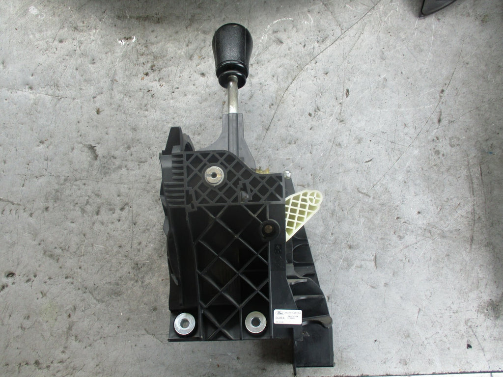 FORD TRANSIT 110 2.2 DIESEL GEAR STICK SURROUND TRIM & KNOB 5 SPEED 6C1R7C453EA