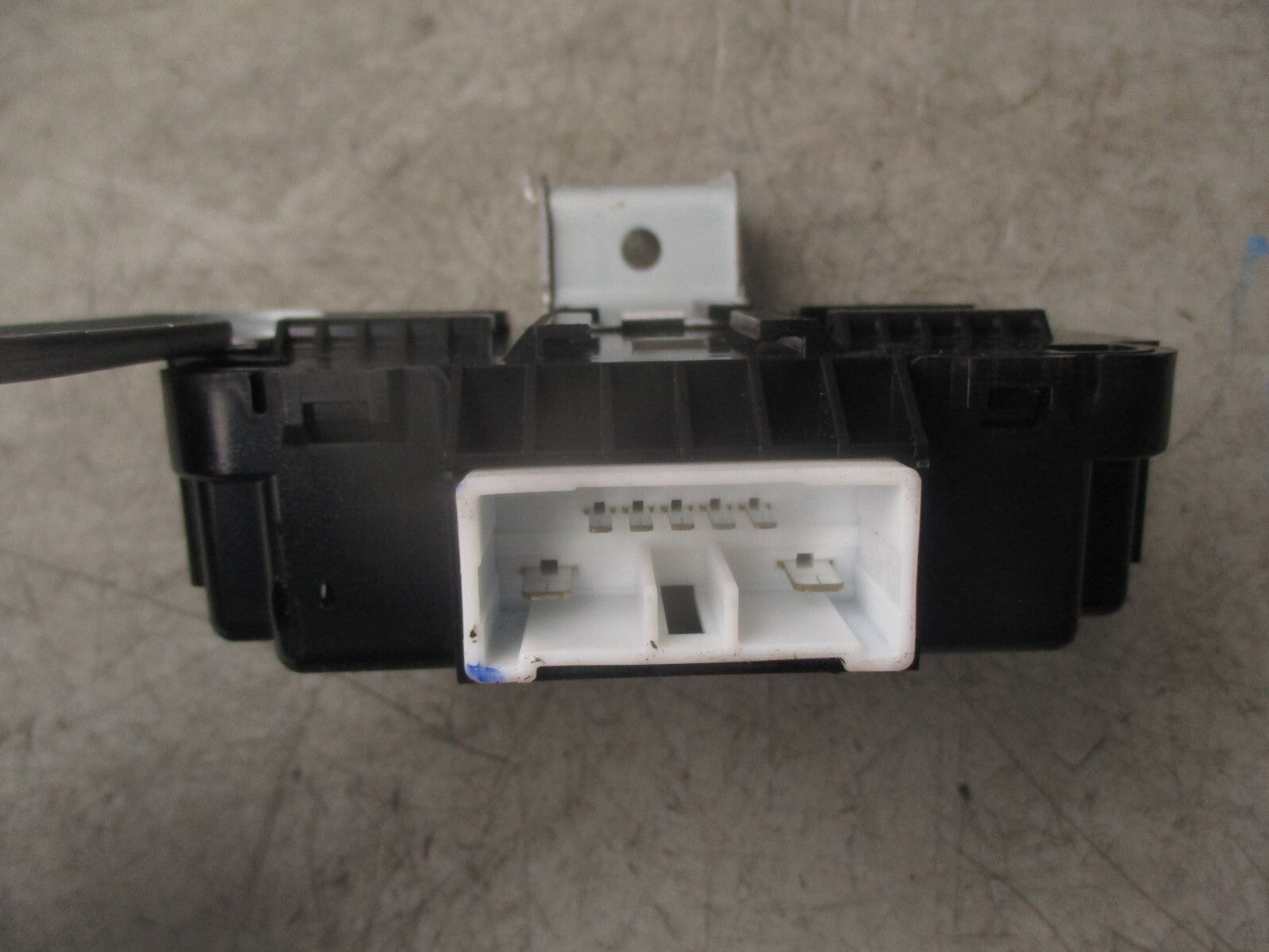 2021 KIA PICANTO MK3 1.0 PETROL LDC CONTROL MODULE 95300G6100