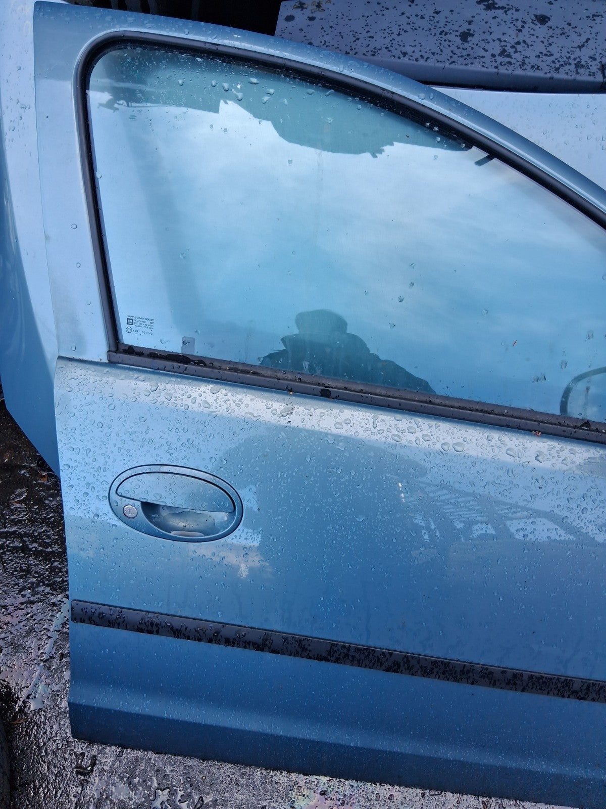 2006 VAUXHALL CORSA C OSF DRIVER SIDE FRONT RIGHT COMPLETE DOOR BLUE