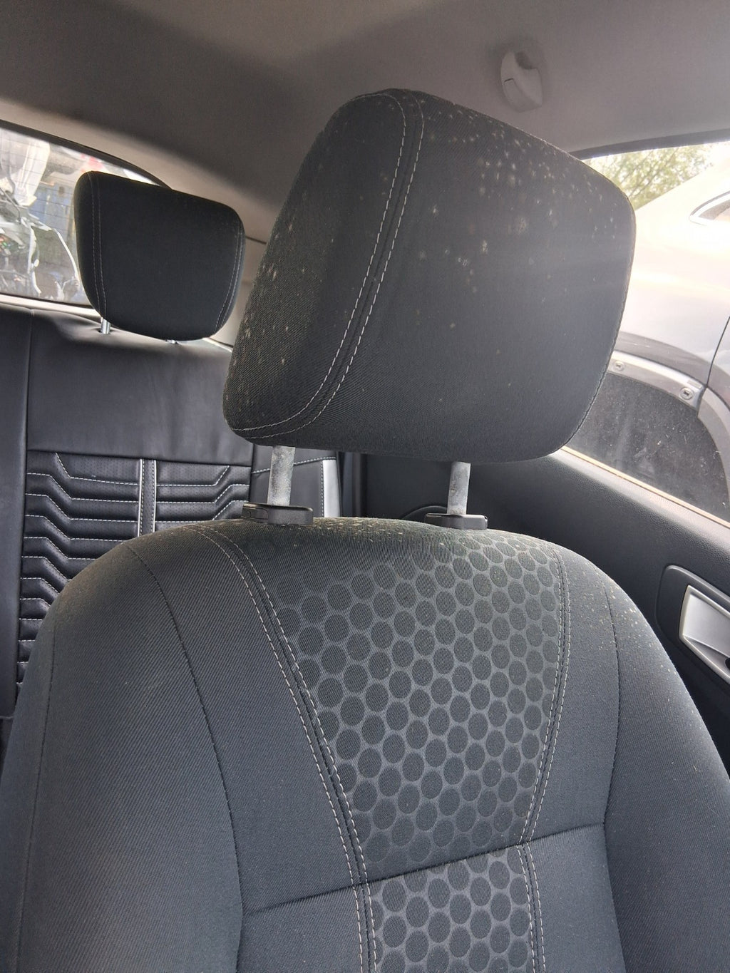 2012 FORD FIESTA MK7 NSF PASSENGER SIDE FRONT LEFT COMPLETE FABRIC SEAT