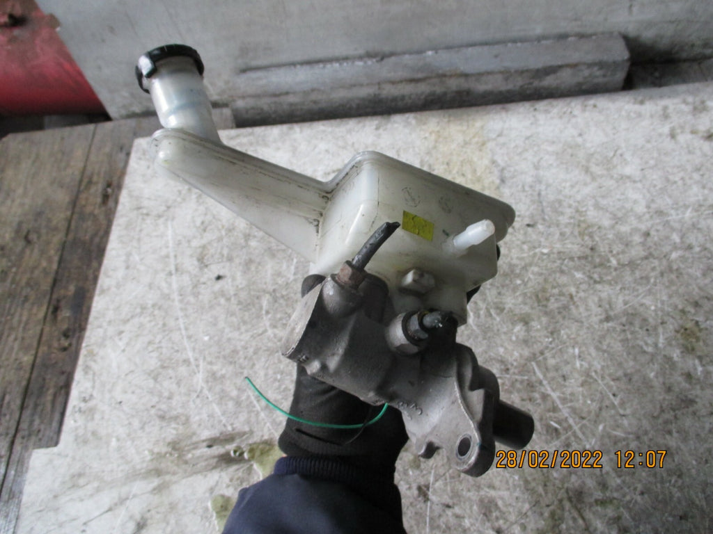 NISSAN MICRA K13 2014 1.2 PETROL BRAKE MASTER CYLINDER