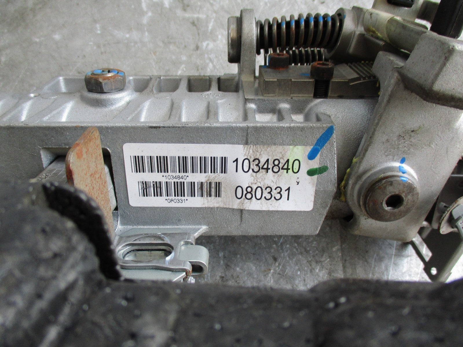 NISSAN NAVARA D40 (MK2) UPPER ADJUSTABLE STEERING COLUMN AND BARREL