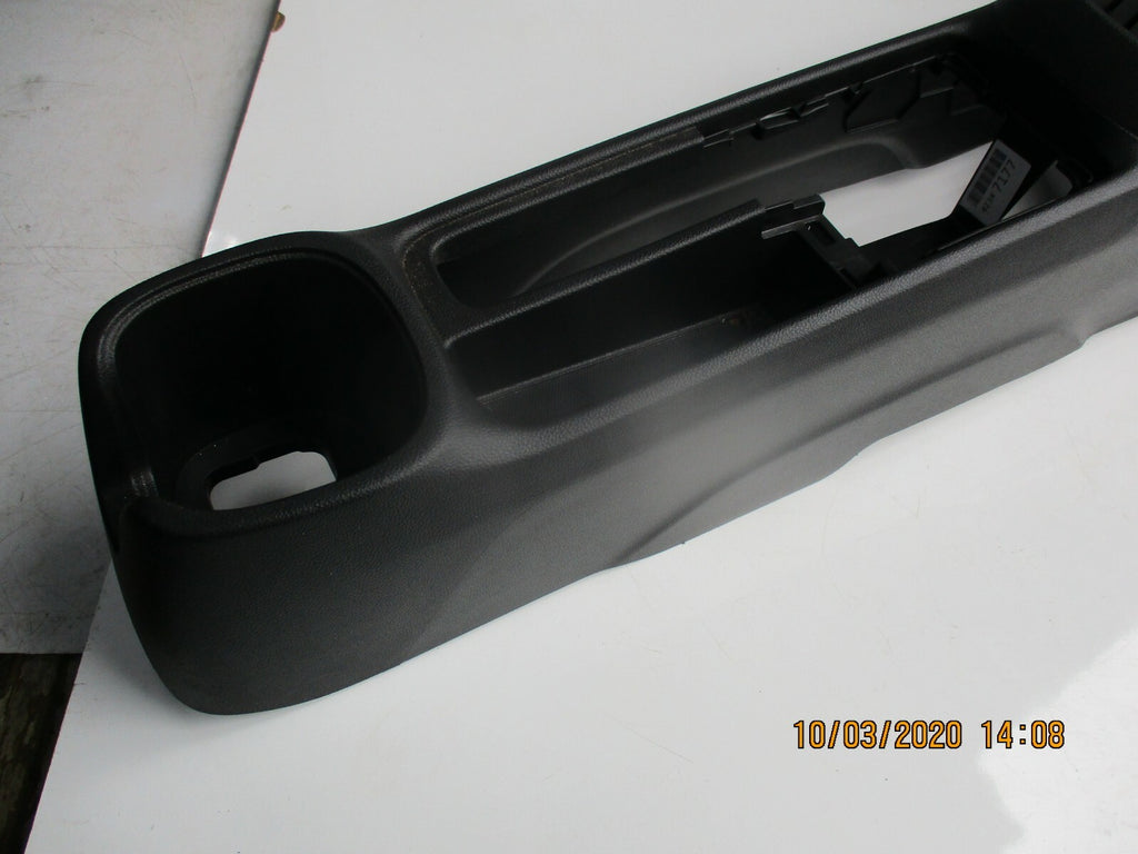 VAUXHALL VIVA 2017 PLASTIC CENTRE CONSOLE ASM CUP HOLDER USB 12V 95388454