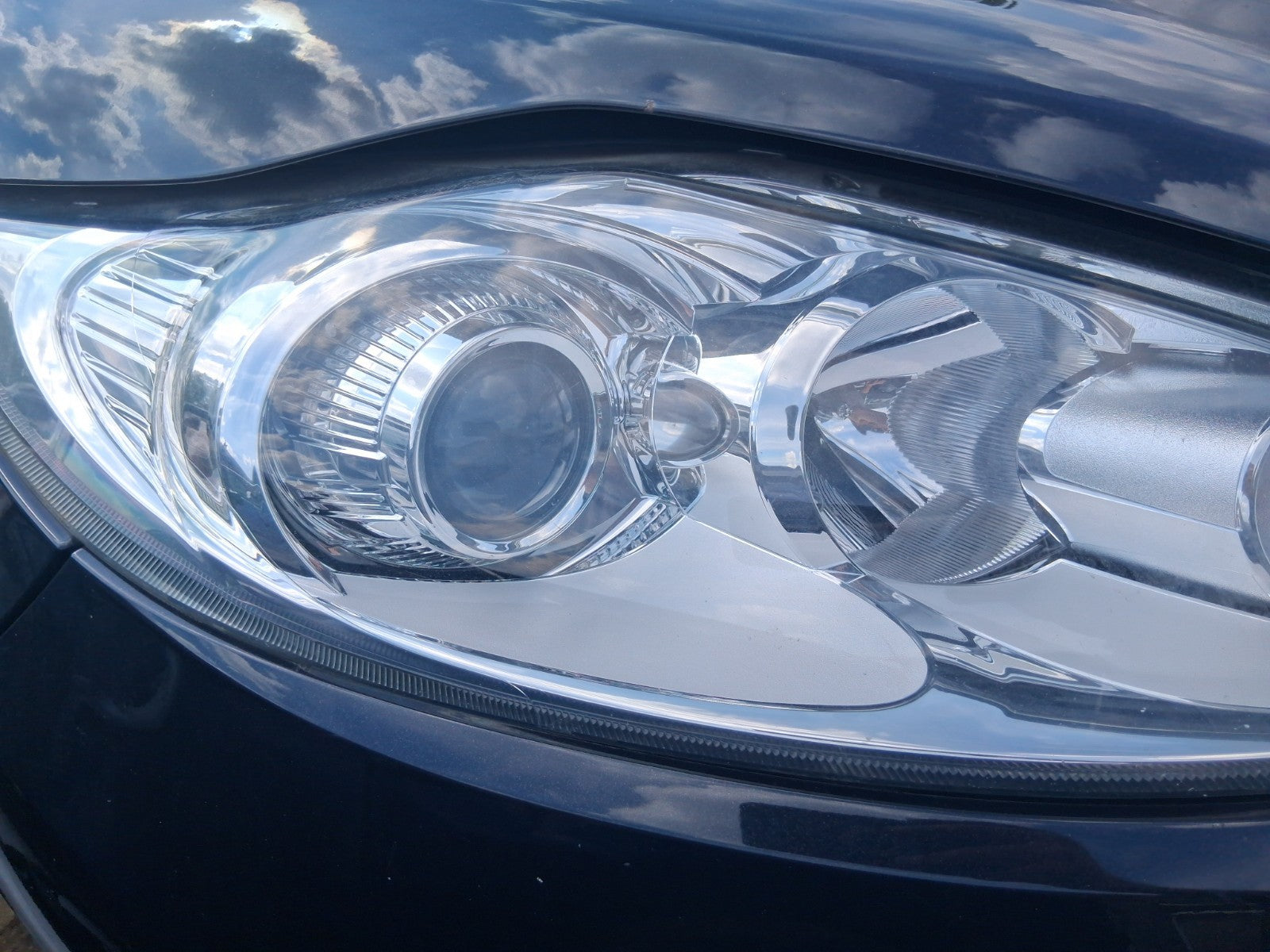 2012 FORD FIESTA MK7 5 DOOR OSF DRIVER SIDE FRONT RIGHT HEADLIGHT