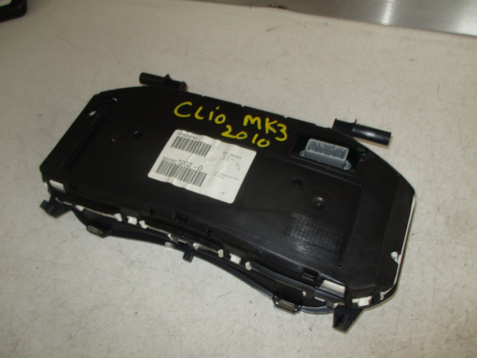 RENAULT CLIO MK3 2010 1.5 DCI SPEEDO SPEEDOMETER INSTRUMENT CLUSTER 8200821002