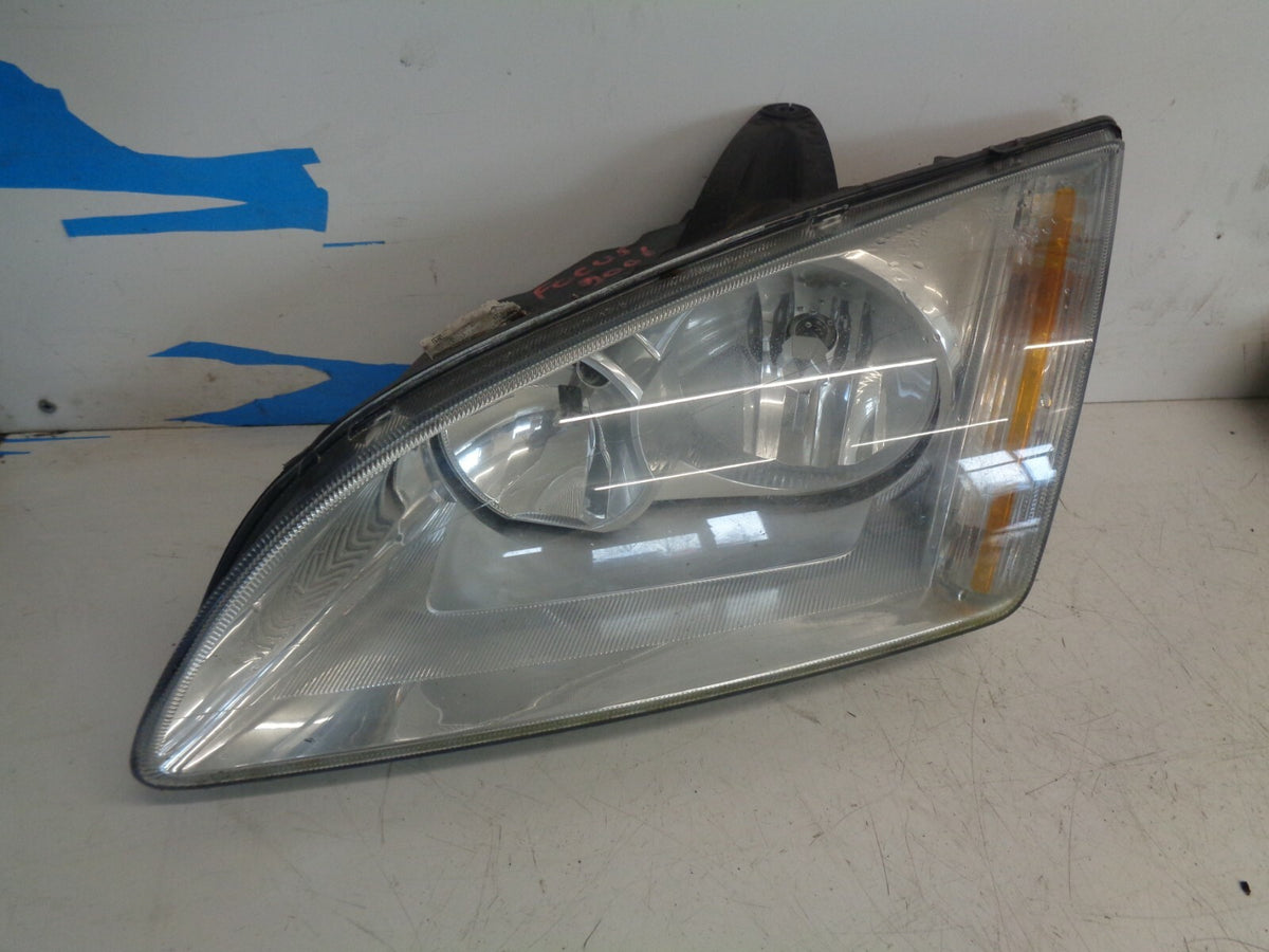 FORD FOCUS 2006 MK2 NS PASSENGER SIDE FRONT HEADLIGHT HEADLAMP 4M5113W030BE