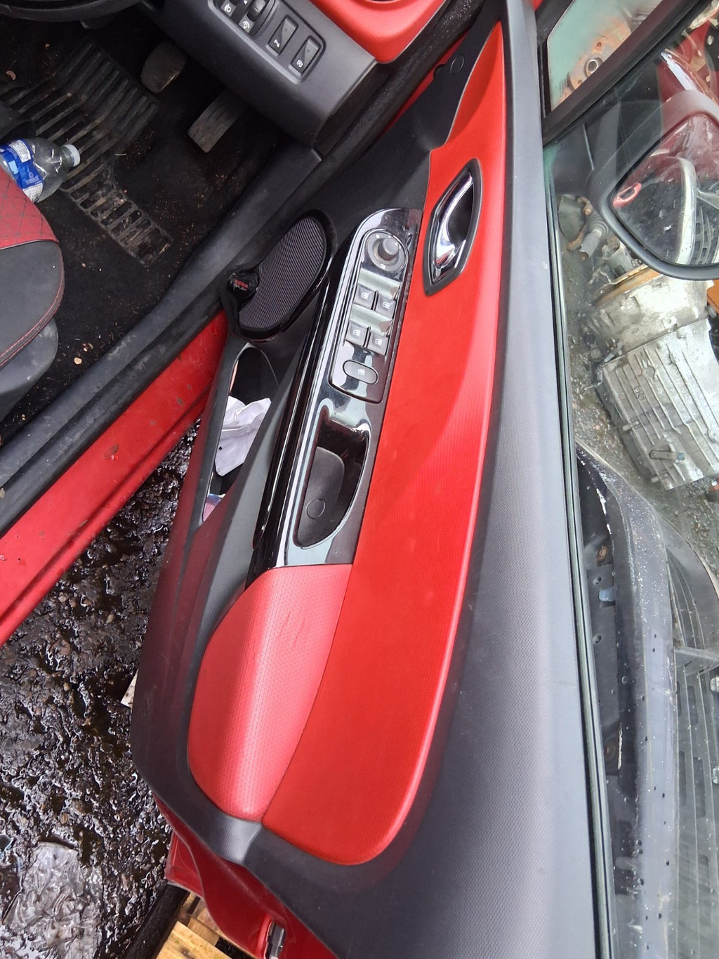 2013 RENAULT CLIO X98 MK4 OSF DRIVER SIDE FRONT RIGHT DOOR CARD PANEL